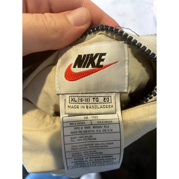 NIKE Vintage Reversible Quilted Vest in White/Orange in Men's Size Medium - Picture 15 of 16